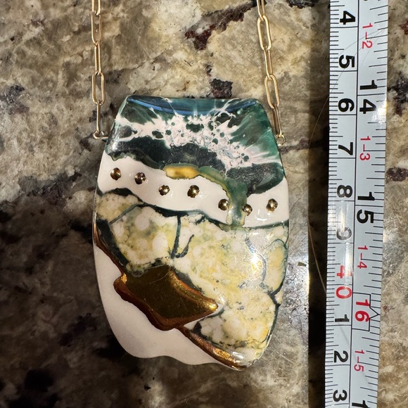 @nyxgems Necklace 💚🤍💛 - Picture 4 of 6